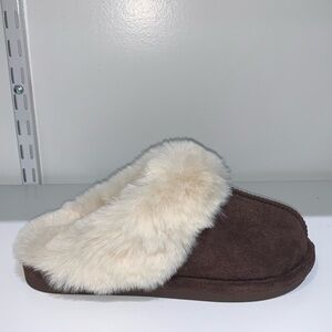 FUZZY BROWN FUR SLIPPERS